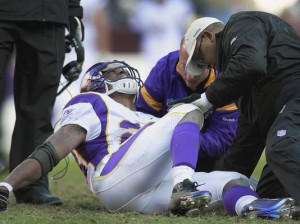 adrian-peterson-12-07-12-4_3_r536_c534-300x224