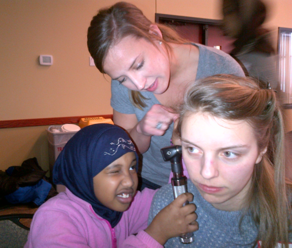 Learning to use otoscopes